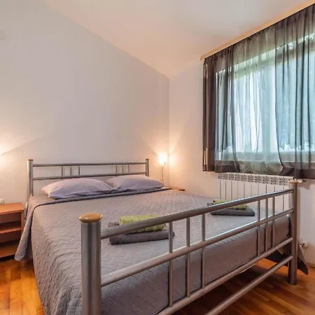 Lejlighed Fuer 6 Personen Ca 105 Qm In Krnica, Istrien Bucht Von Rasa *