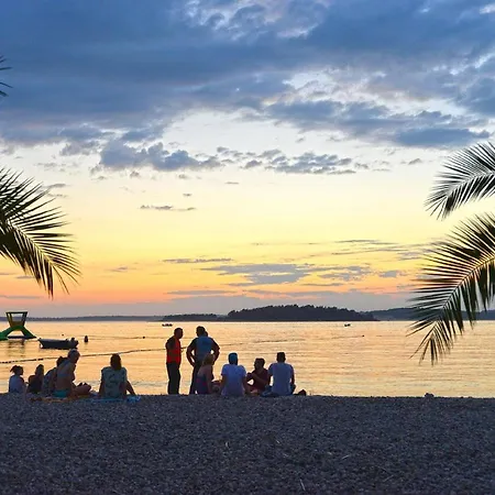 Lejlighed Fuer 6 Personen Ca 105 Qm In Krnica, Istrien Bucht Von Rasa