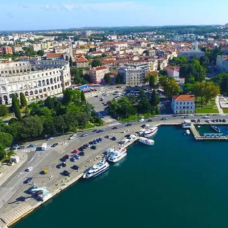 Fuer 6 Personen Ca 105 Qm In Krnica, Istrien Bucht Von Rasa
